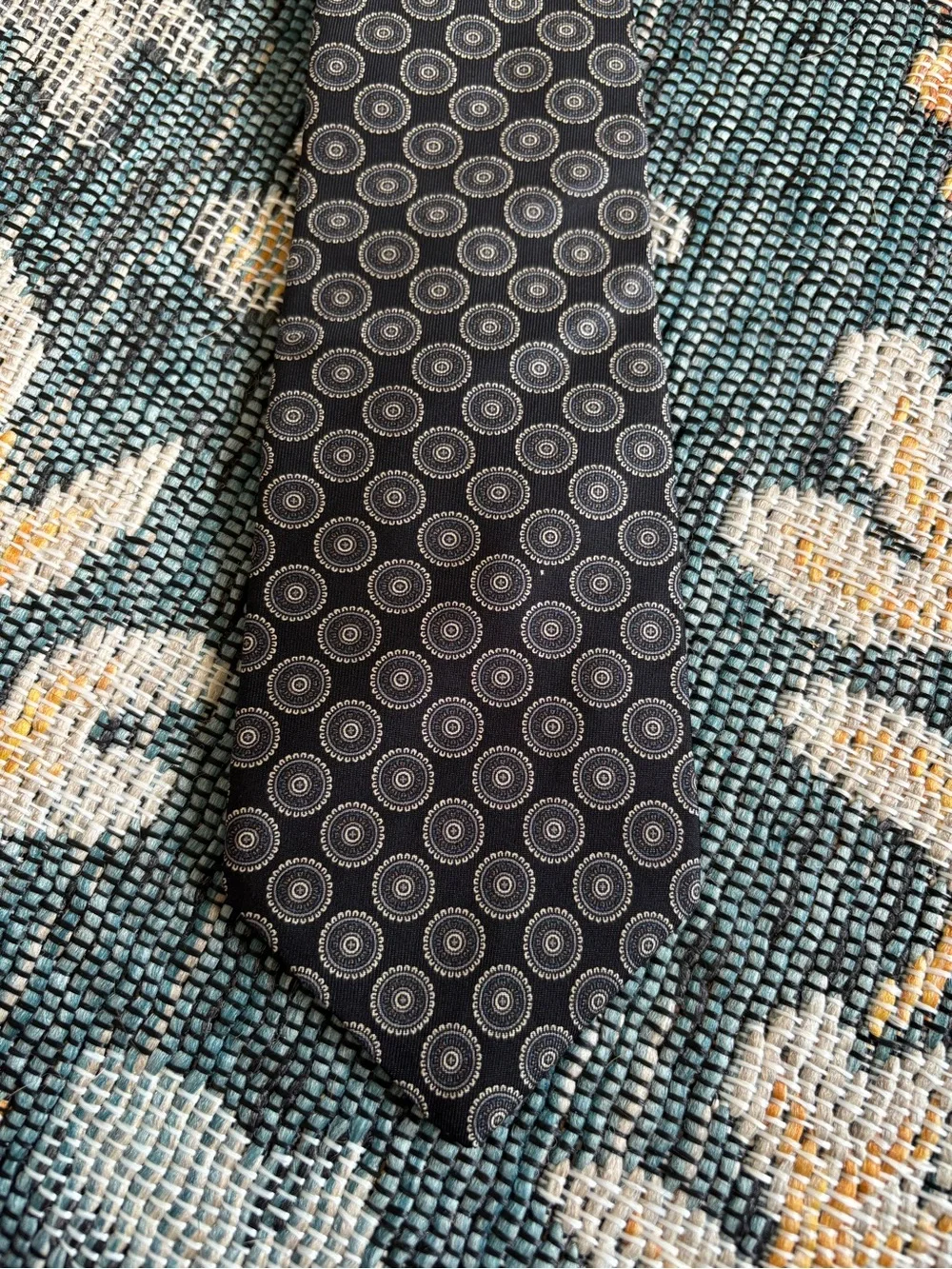 Oscar de la Renta Couture Grey and Navy Medallion Silk Tie